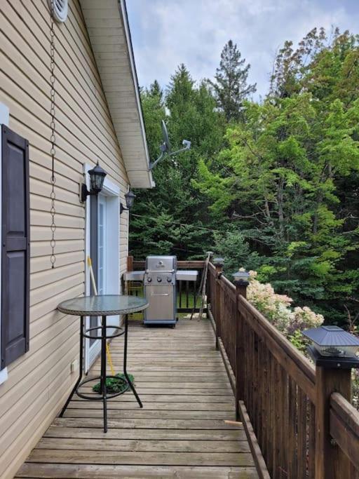 Вілла Chalet Pres Du Mont Megantic La Patrie Екстер'єр фото